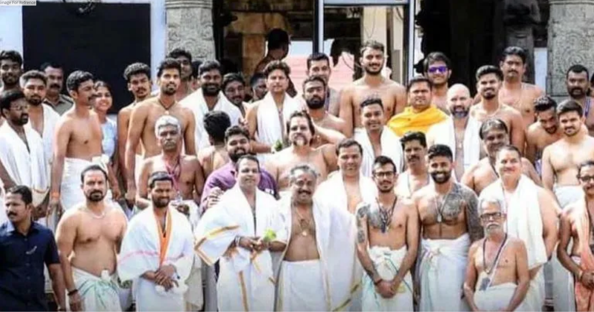 Indian cricket team members visit Thiruvananthapuram temple ahead of ODI against Sri Lanka